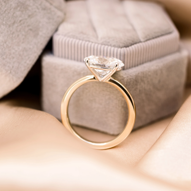 1.33 Ct Colorless Oval Cut Moissanite Solitaire Wedding Ring