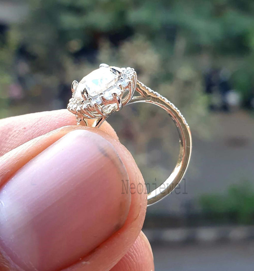 Cluster Round Moissanite Engagement Ring 2 Ct Round Halo Diamond Ring For Her