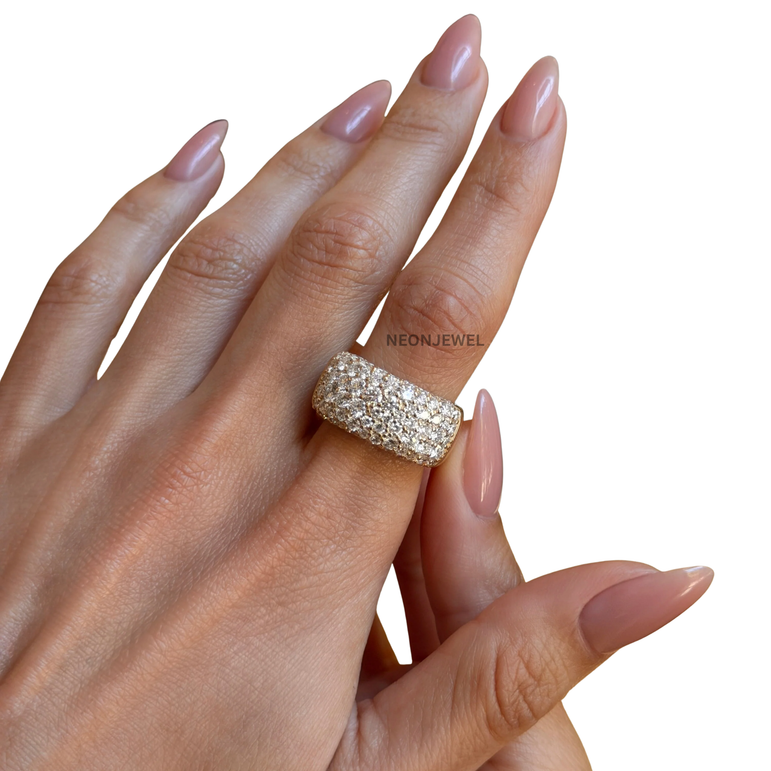 Luxe Pavé Crystal Oura Ring Cover – Gold Statement Band