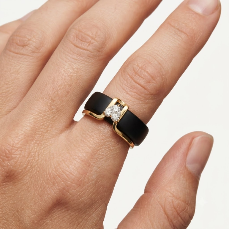 Gold Smart Ring Cover Protector with Diamond Heart, Elegant Band Shield for Gen 5 Fitness Tracker Ring, Trendy Jewelry Ring Guard Accent