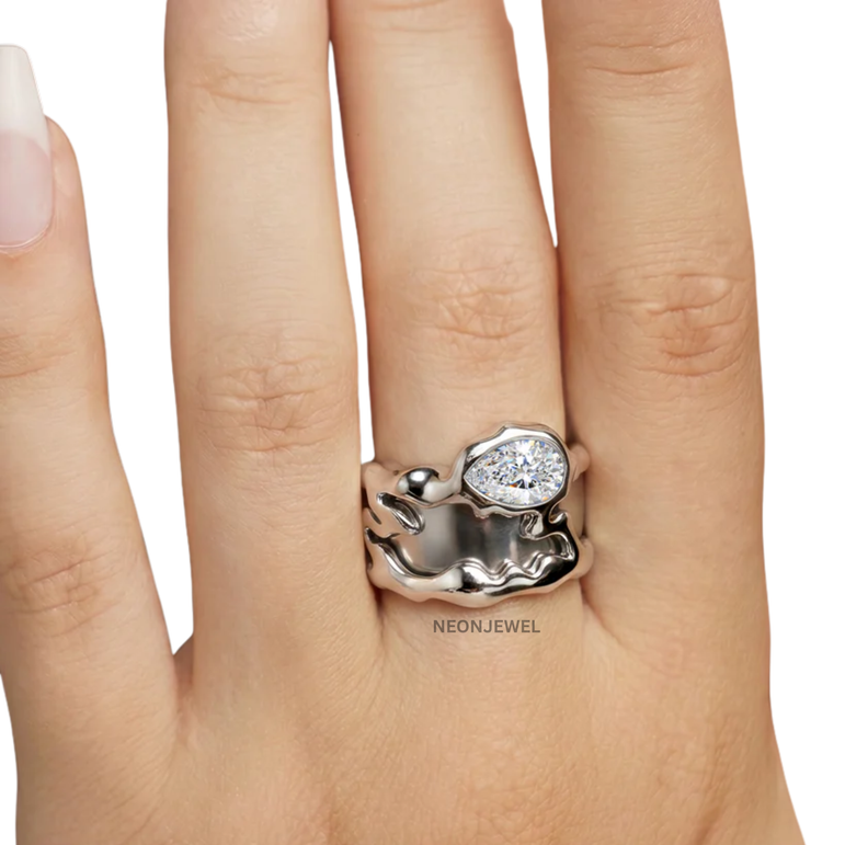 Fluid Organic Gold Statement Cover for Oura Ring 5
