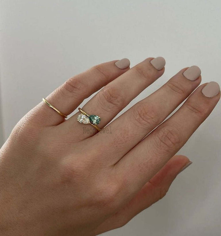 Toi Et Moi Moissanite Engagement Ring 2 Ct Green & White Pear Moissanite Ring
