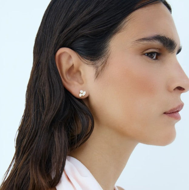 Cluster Diamond Stud Earrings Round Cut Lab Grown Sparkling Diamond Minimalist Everyday Wear Luxury Gold Classic Earring